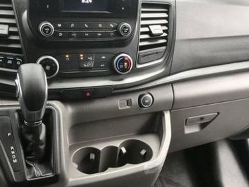 Used 2023 Ford Transit 250 Medium Roof image 18