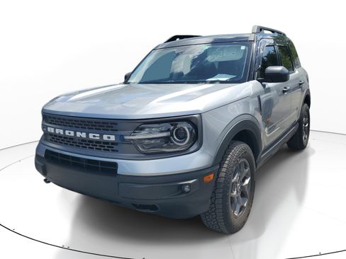 Used 2023 Ford Bronco Sport Badlands image 2