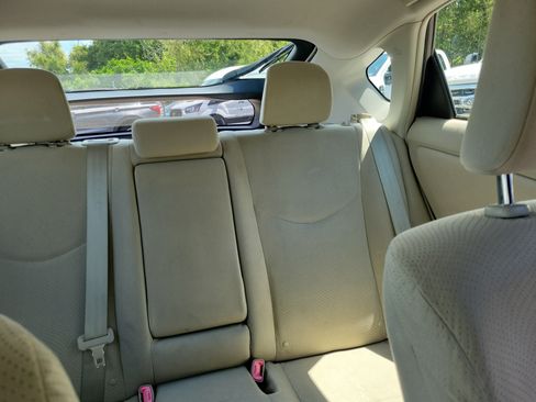 Used 2012 Toyota Prius Two FWD image 12