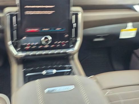 New 2026 GMC Yukon Denali Ultimate AWD/4WD image 16