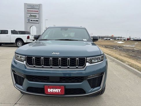 New 2026 Jeep Grand Cherokee Limited image 2