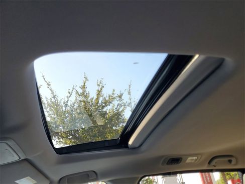 Used 2024 Honda Odyssey EX-L image 20