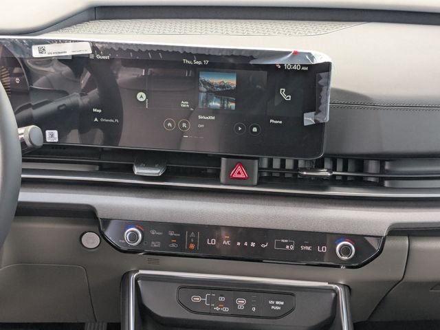 New 2026 Kia Carnival EX FWD image 18