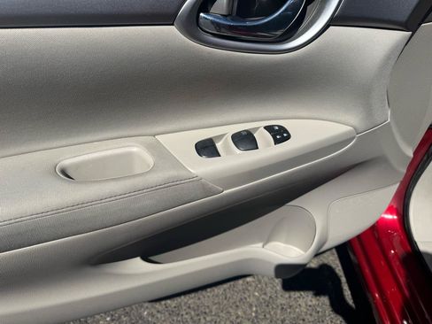 Used 2014 Nissan Sentra S FWD image 25