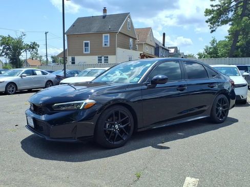 Used 2025 Honda Civic Sport image 3