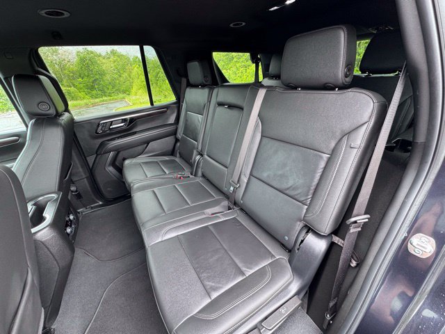 Used 2025 Chevrolet Tahoe Z71 AWD/4WD image 18