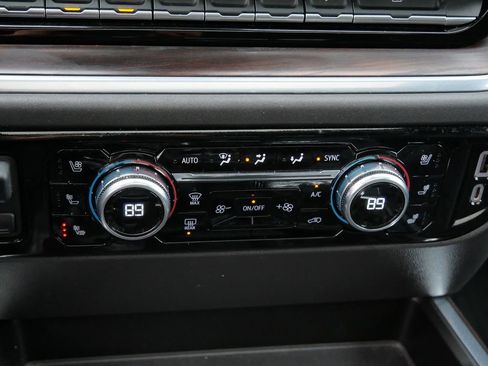 Used 2022 GMC Sierra 1500 SLT w/ SLT Premium Plus Package image 38