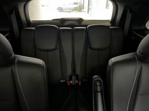 Certified 2025 Mercedes-Benz GLS 580 4MATIC image 35