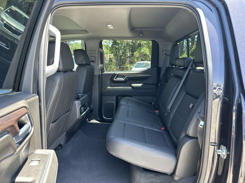 Certified 2023 GMC Sierra 1500 SLT AWD/4WD image 25