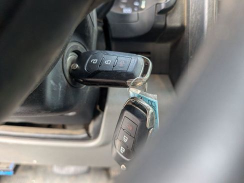 Used 2018 Ford F250 XL w/ Power Equipment Group AWD/4WD image 18