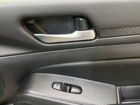 Used 2024 Nissan Altima 2.5 SV FWD image 28