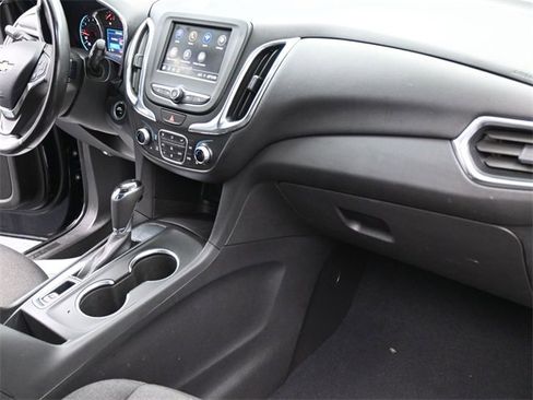 Used 2020 Chevrolet Equinox LT image 28