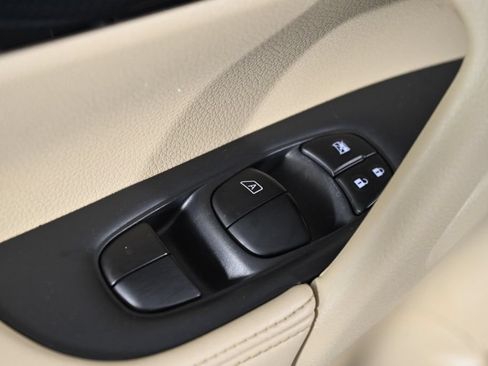 Used 2020 Nissan Rogue SL w/ Premium Package AWD/4WD image 24