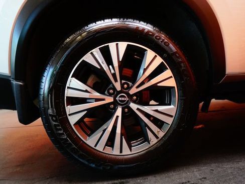Certified 2023 Nissan Rogue SV AWD/4WD image 71