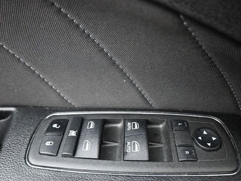 Used 2022 Dodge Charger SXT w/ Blacktop Package RWD image 19