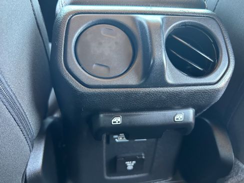 Used 2023 Jeep Wrangler Unlimited Sahara w/ Cold Weather Group AWD/4WD image 15