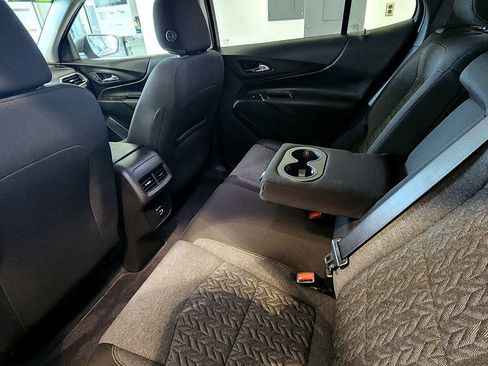 Used 2024 Chevrolet Equinox LT FWD image 41