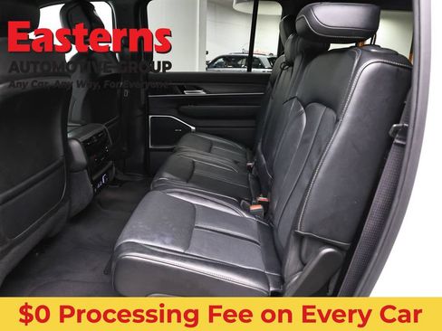 Used 2024 Jeep Wagoneer L Series II RWD image 23