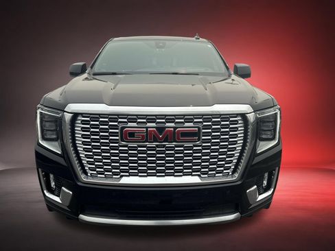 Certified 2021 GMC Yukon Denali w/ Denali Premium Package AWD/4WD image 2