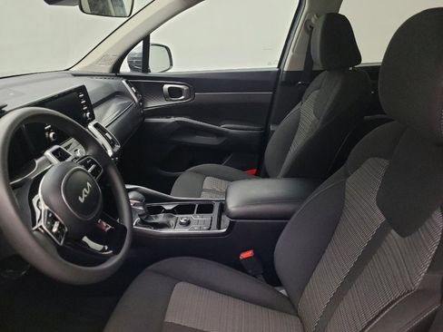 Used 2023 Kia Sorento LX FWD image 17