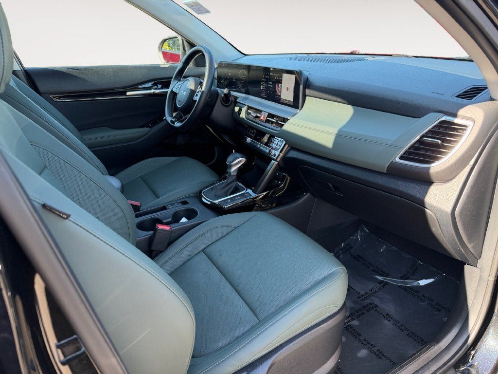 Used 2024 Kia Seltos SX w/ SX Sunroof Package AWD/4WD image 27