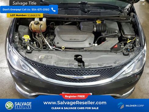 Used 2020 Chrysler Pacifica Touring w/ Advanced Safetytec Group FWD image 15
