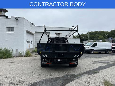 New 2025 Ford F550 4x4 Crew Cab image 6