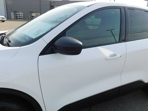 Used 2025 Ford Escape Active AWD/4WD image 11
