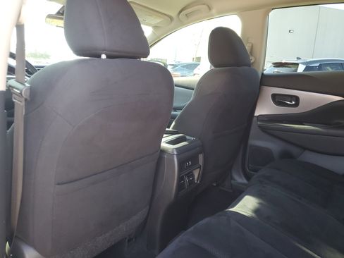 Certified 2022 Nissan Murano S image 18