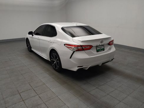 Used 2020 Toyota Camry SE w/ Convenience Package FWD image 5
