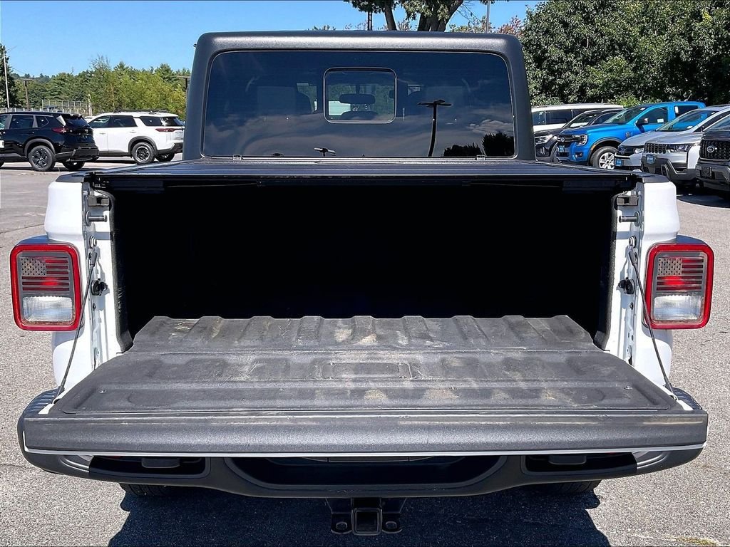 Used 2023 Jeep Gladiator Sport AWD/4WD image 32