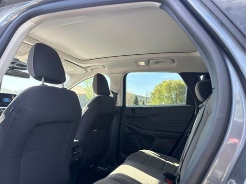 Used 2022 Ford Escape SE w/ SE Sport Appearance Package AWD/4WD image 18