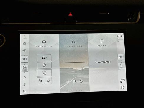 Certified 2025 Land Rover Range Rover Evoque S AWD/4WD image 16