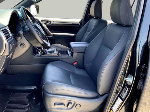 Used 2023 Lexus GX 460 Premium w/ Premium Package AWD/4WD image 8