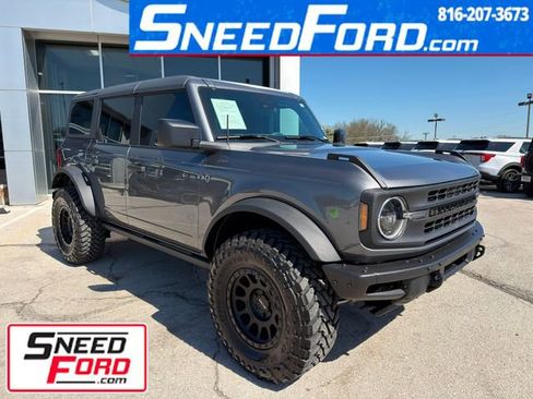Used 2023 Ford Bronco 4-Door w/ Sasquatch Package image 1
