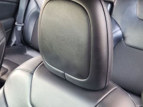Certified 2021 Jeep Cherokee Latitude Plus FWD image 14
