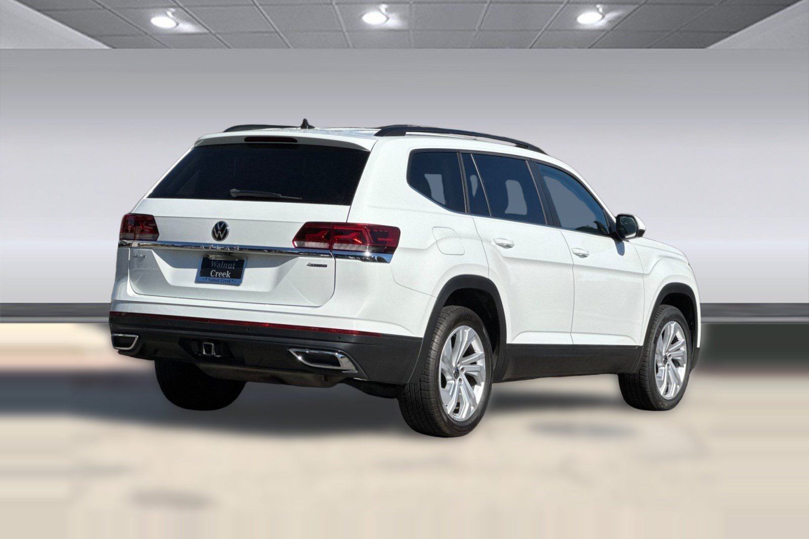 Used 2023 Volkswagen Atlas SE AWD/4WD image 9