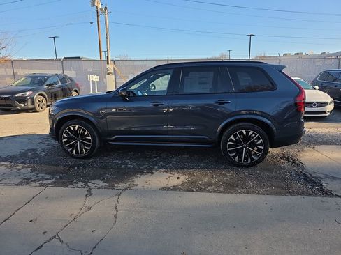 New 2026 Volvo XC90 B6 Ultra w/ Lounge Package image 16