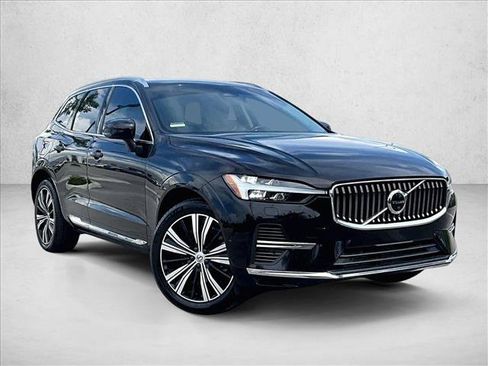 Used 2022 Volvo XC60 T8 Inscription w/ Advanced Package AWD/4WD image 11