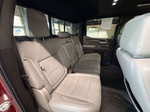 Used 2024 GMC Sierra 1500 SLT w/ SLT Premium Plus Package image 28