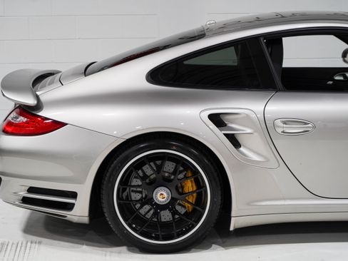 Used 2013 Porsche 911 Turbo S AWD/4WD image 20
