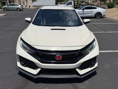 Used 2018 Honda Civic Type R image 4