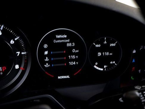 Used 2023 Porsche 911 Carrera GTS w/ Premium Package image 34