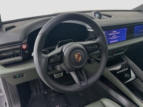 New 2026 Porsche Macan 4S Electric AWD/4WD image 12