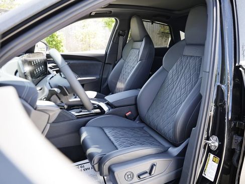 New 2026 Audi SQ5 Premium Plus AWD/4WD image 17