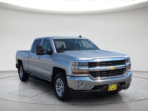 Used 2017 Chevrolet Silverado 1500 LT w/ Max Trailering Package AWD/4WD image 2