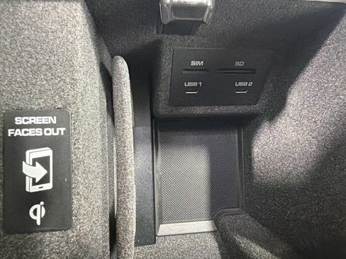 Certified 2026 Porsche Macan AWD/4WD image 30