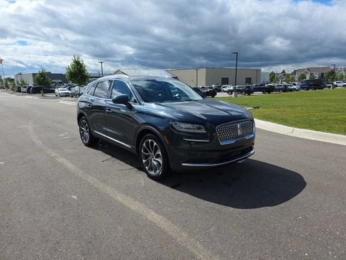 Used 2021 Lincoln Nautilus Reserve w/ Equipment Group 201A FWD image 3