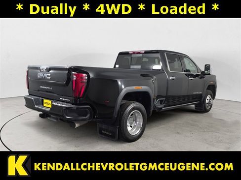 Used 2024 GMC Sierra 3500 Denali Ultimate image 5
