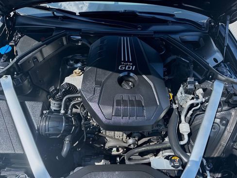 Used 2020 Genesis G70 2.0T image 33